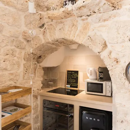 Trulli Aletheia Con Piscina Privata Hébergement de vacances Ceglie Messapica