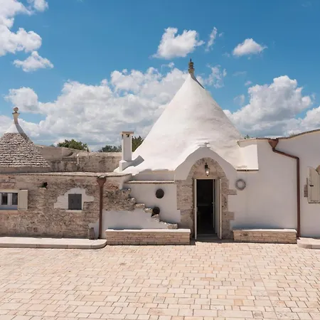 Trulli Aletheia Con Piscina Privata * Ceglie Messapica