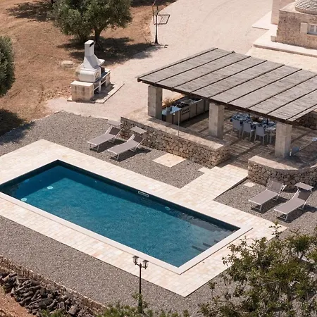 Trulli Aletheia Con Piscina Privata *