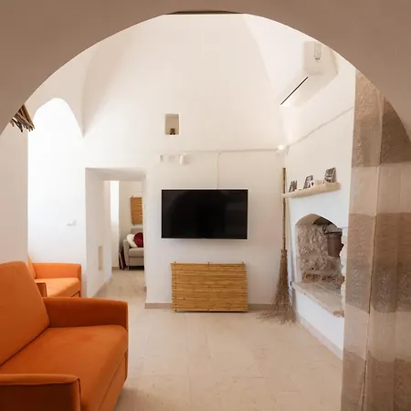 Trulli Aletheia Con Piscina Privata Ferienhaus Ceglie Messapica
